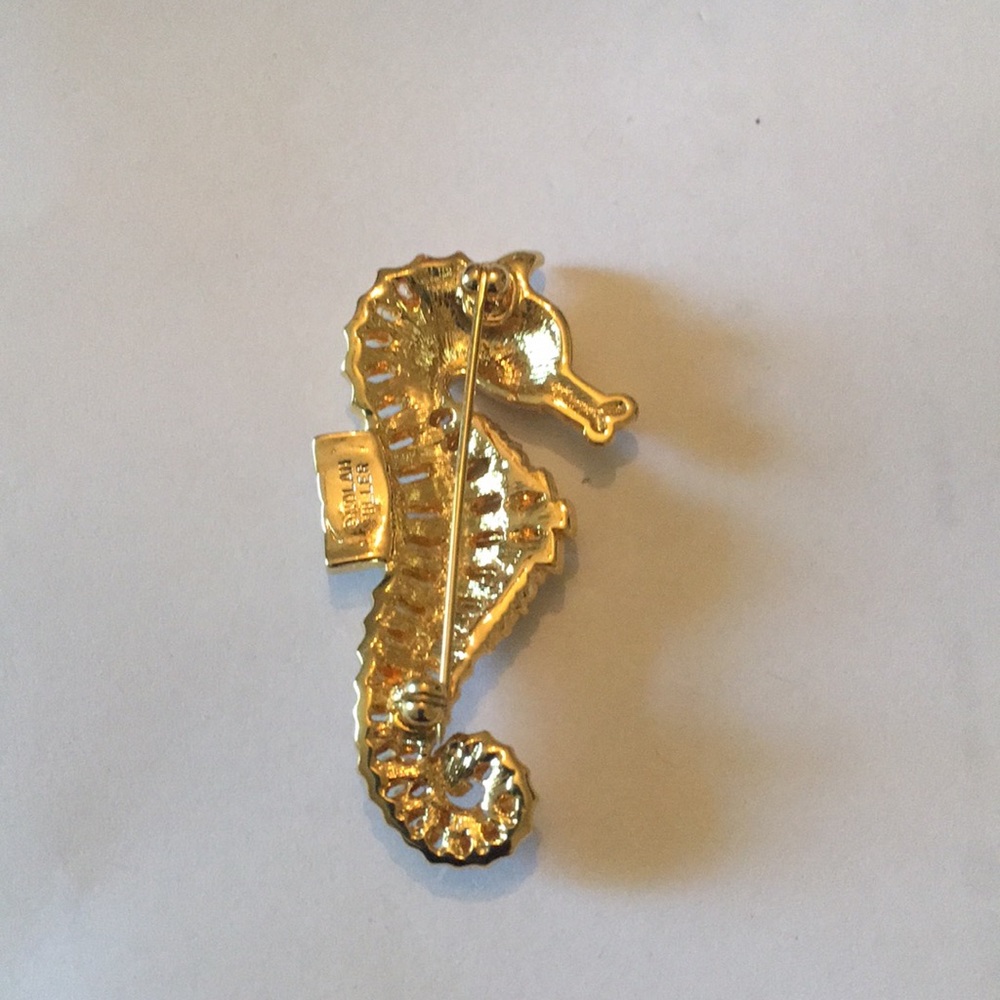 Nolan Miller Seahorse Brooch Pin - Picture 4 of 4